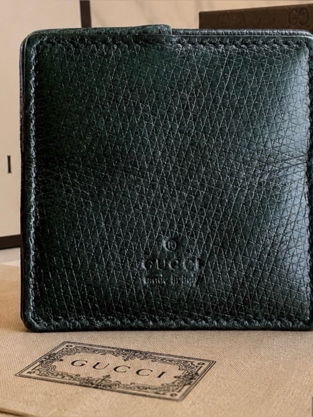 Vintage Gucci Dark Green Textured Leather Bifold
Multipurpose Pouch